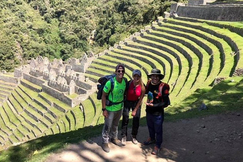 Cusco: 2-Day Inca Trail to Machu Picchu with Hotel Inca Trail - Group Tour