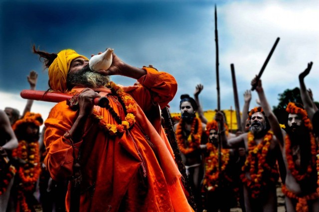 Visit Prayagraj Kumbh Mela: 6 Day Spiritual Journey in Allahabad (Triveni Sangam), India