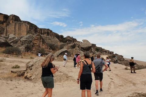 巴库：戈布斯坦国家公园之旅（含酒店接送）