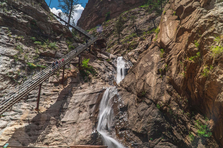 Denver: Private Garden of the Gods & Seven Falls Tour