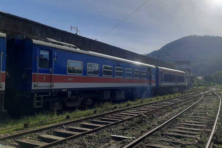 Ambewela to Ella: Scenic Train Ride for Photography Lovers Ambewela to Ella: Scenic Train Ride in 3rd Class cabin
