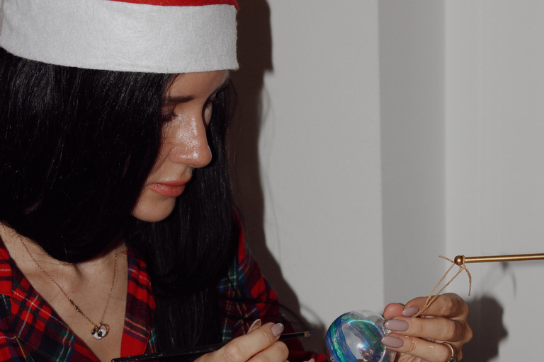 Alicante: Christmas Ornament Painting Workshop