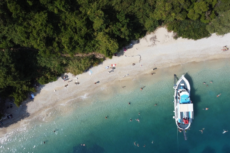 Costa nordeste de Corfú: natación, snorkel con almuerzo y bebidas