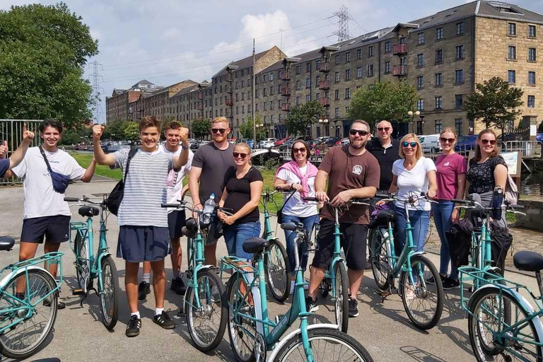 Glasgow: City, Green spaces and Clyde Bridges Bike TourGlasgow: Green spaces and Clyde Bridges Bike Tour