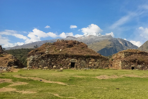 Laguna Rocutuyoc and Honkopampa Ruins Private Service