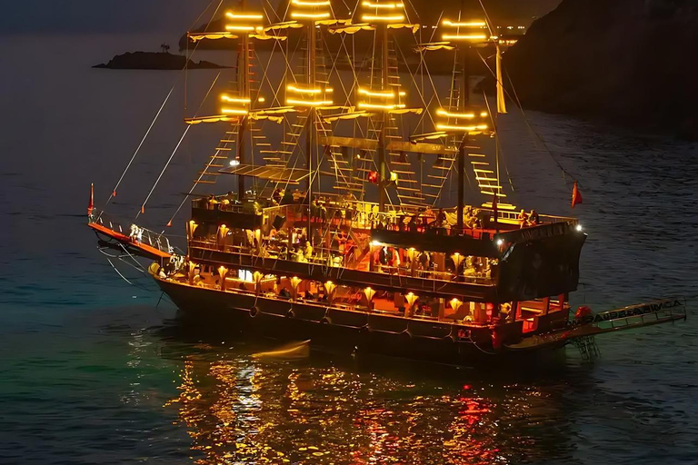 Antalya: Sunset Pirate Boat Trip with Dinner and Transfer Only Meetingpoint