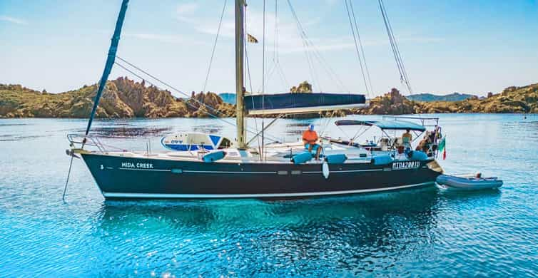 Vanuit Santa Teresa: Zeilboottocht naar Corsica met lunch