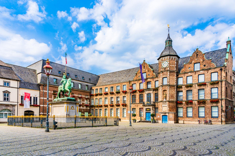 Dusseldorf City Highlights Private Guided Walking Tour 3-hour: Extended Old Town Tour