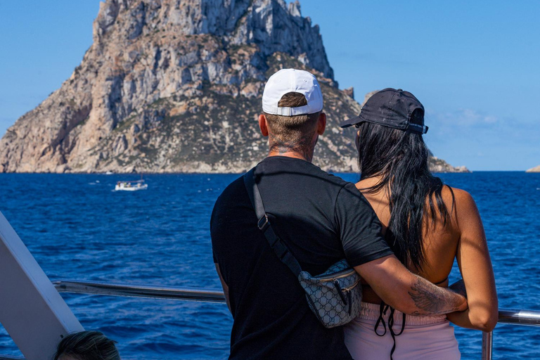 San Antonio: Boat Tour to Es Vedrá with Drinks and Snacks San Antonio: Boat tour to Es Vedrá with drinks and snacks