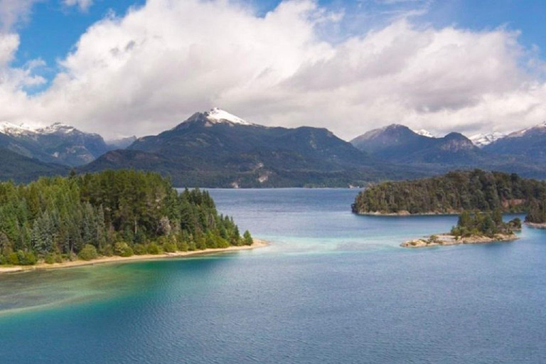 Navigation through Isla Victoria and Bosque de Arrayanes