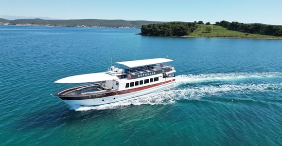Kornati-Abenteuer: 3 Zwischenstopps, Schwimmen & Mittagessen nach Wahl