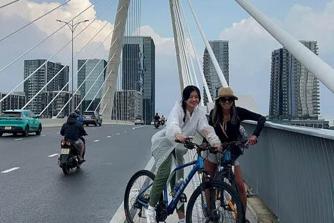 Saigon Cycling Bike Tour: Ho-Chi-Minh-Stadt Sightseeing