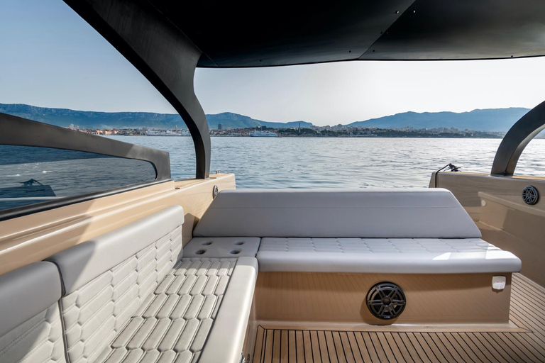 Split: Full-Day 4 Islands Tour by Luxury Boat