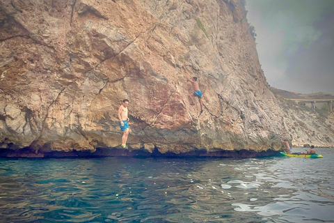 Granada: Deep Water Soloing in Calahonda Pier