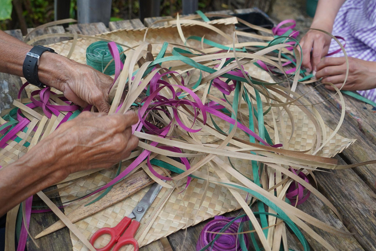 El Nido: Coconut Leaf Weaving Workshop