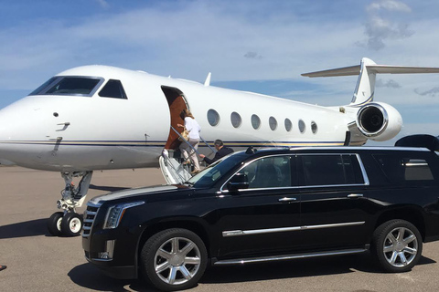 Punta Cana: Private VIP Road Trip w Rum Luxury Car Roundtrip