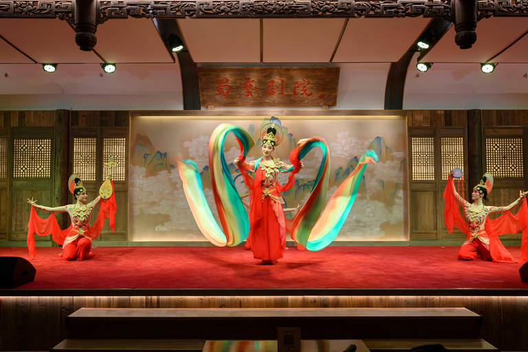 Teatr ShuYi w klasztorze Wenshu: kultura buddyjska i herbata gaiwanTeatr ShuYi Kultura buddyjska z lokalną herbatą Gaiwan