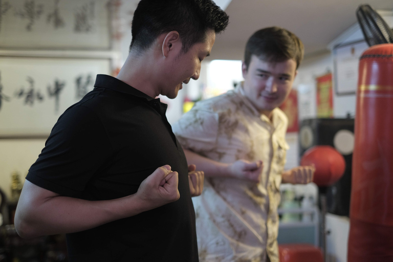 قوانغتشو: دورة بروس لي في الكونغ فو وينغ تشون