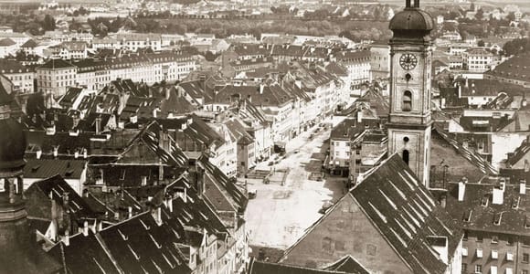 Munich: Old Town Highlights Private City Tour - Walking Tour