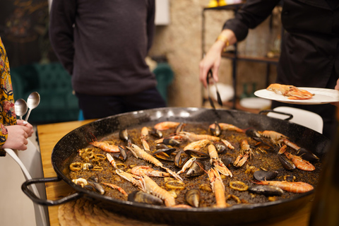 Barcelona: Seafood Paella Cooking Class & Boqueria market