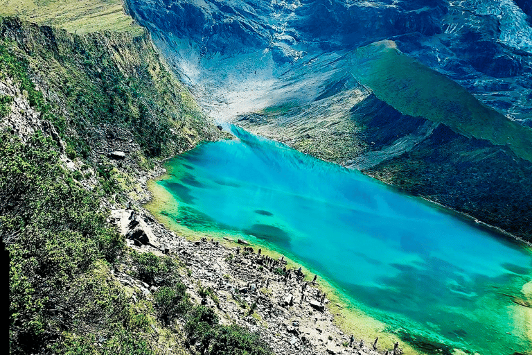 Cusco: Humantay Lagoon with Breakfast and Buffet Lunch