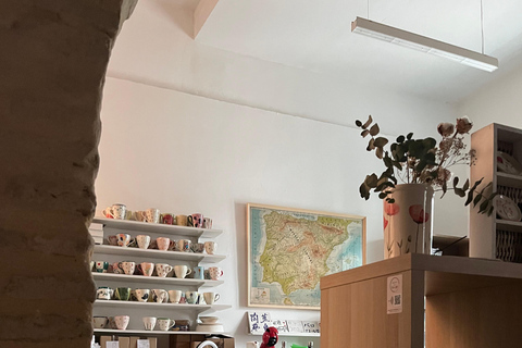 Seville: Ceramic Tile Workshop in Triana