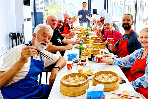Shanghai: Xiaolongbao Making & Culinary Experience Package B1: Xiaolongbao + Kung Pao Chicken（Groups of 3+）