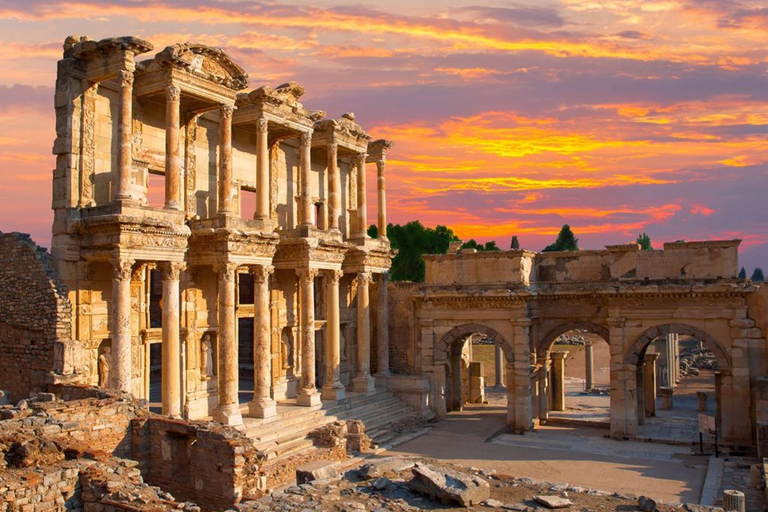 From Izmir: Ephesus Guided Tour with Lunch Ephesus Entry Included