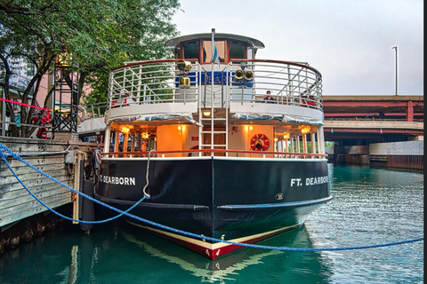 Chicago River: 1.5-Hour Guided Architecture Riverboat TourLarge Boat: 1.5-Hour Guided Architecture Tour