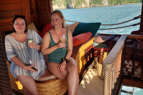 Khao Lak: Traditional boat to Phang Nga Bay and Hong IslandKhao Lak: Traditional Boat to Phang Nga Bay and Hong Island