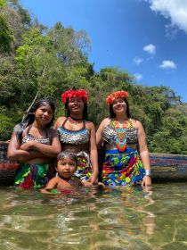 Panama Stadt: Embera Dorf und Wasserfall Tour mit Mittagessen