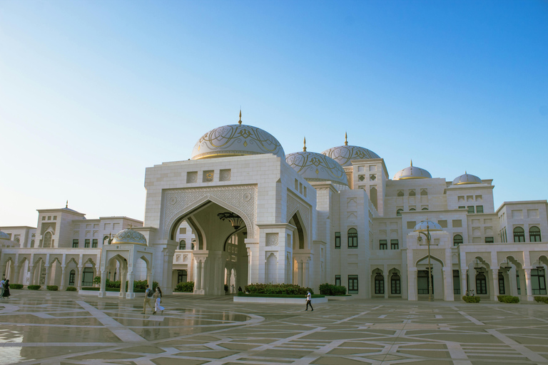 Evening Abu Dhabi City Tour with Corniche and Mosque Visit