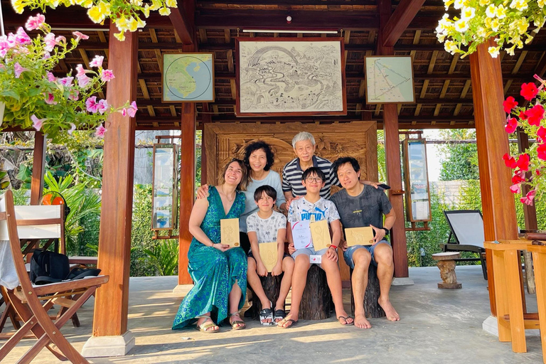 Hoi An: 3-stündiger Holzschnitzkurs mit lokalem KünstlerHoi An: 3 Stunden Holzschnitzkurs mit lokalem Künstler