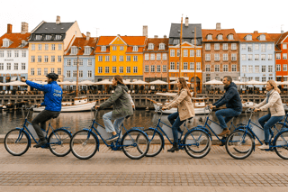 Copenhagen Highlights 3-Hour Bike Tour with Local Guide