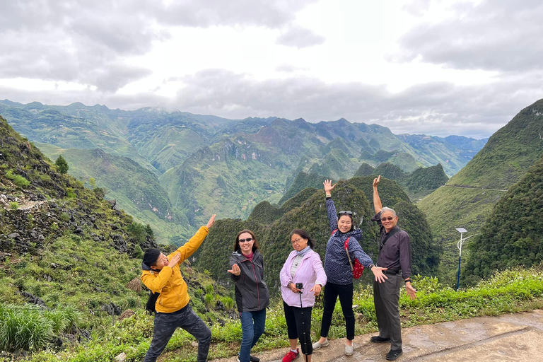 3-Day Deluxe Ha Giang Loop to All Highlights, Stay Resort 4* Tour with 2-way Limousine Tickets included