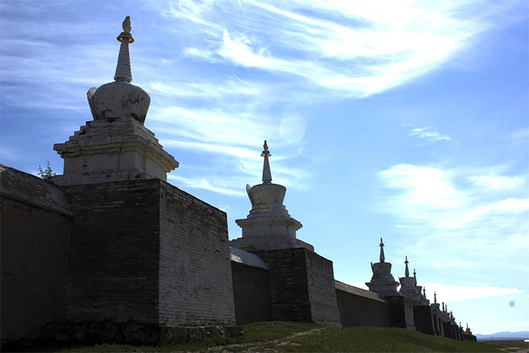 4-DayTour: Chinggis Khan Statue, Terelj, Tsenkher Hot Spring Group tour
