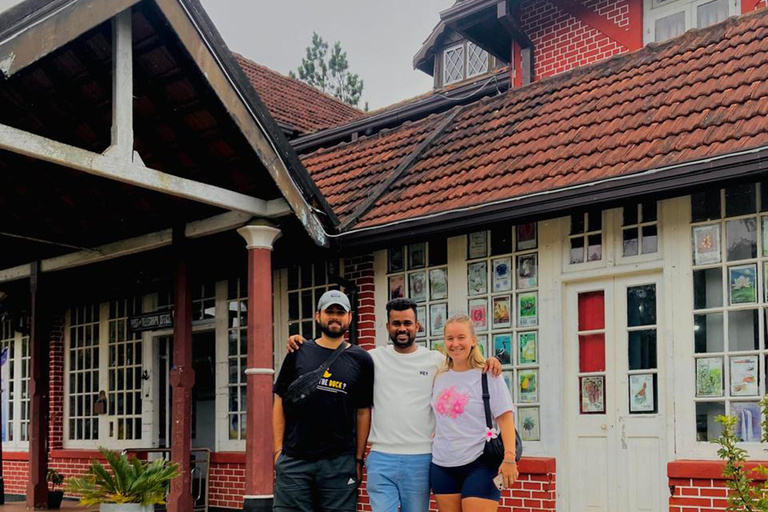 From Kandy to Nuwara Eliya & Moon Plains – Tuk‑Tuk Day Tour From Kandy: Moon Plains Highlands Viewpoint Experience