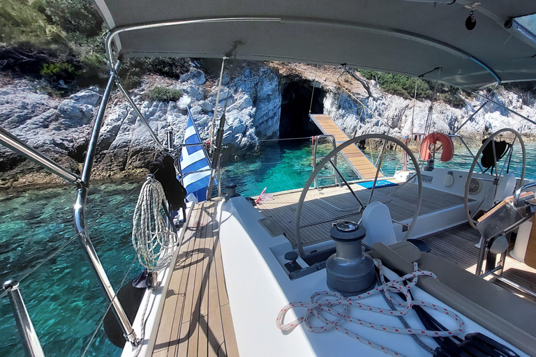 Skiathos: Passeio de barco de dia inteiro com almoçoExcursão particular