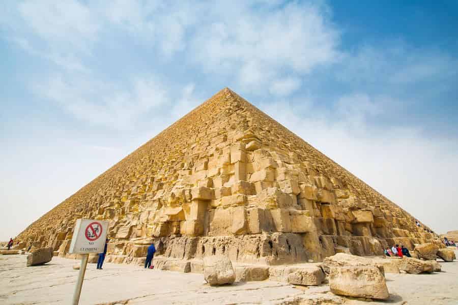 Top Halbtagestour zu den Pyramiden von Gizeh und der Sphinx. Foto: GetYourGuide