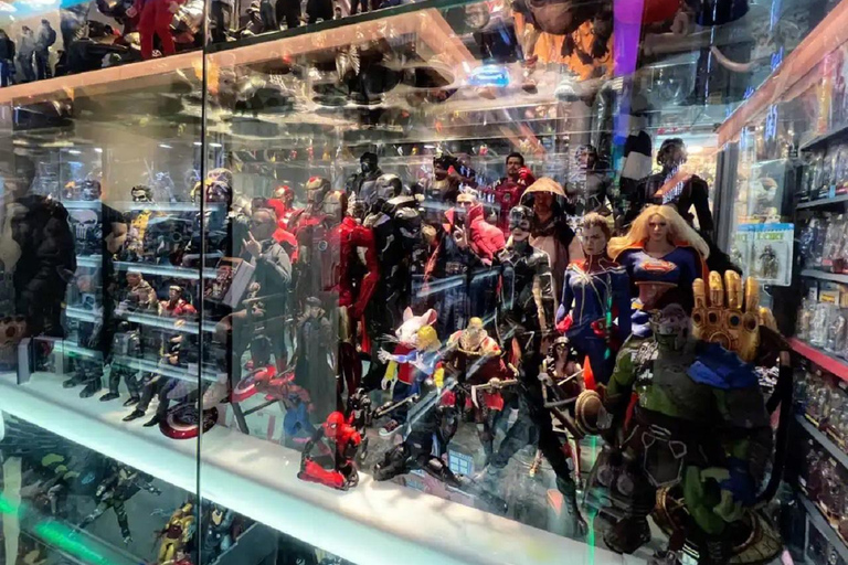 Pekin: prywatna wycieczka po mieście Pop Mart i targu z produktami związanymi z animePekin: prywatna wycieczka po mieście Pop Mart i targu z gadżetami anime