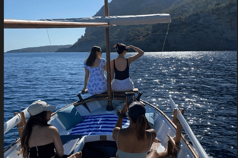 Mallorca: Alcudia: Passeio de barco particular com snorkel