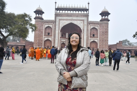 Vanuit Delhi: Taj Mahal-tour per supersnelle trein, all-inclusiveTour met 1e klas trein met auto, gids, tickets en lunch
