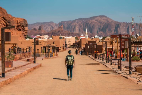 AlUla: Private Guided Tour with Transportation