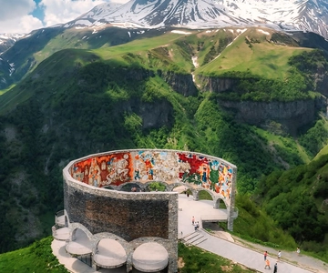 Tbilisi: Kazbegi Full-Day Group Tour