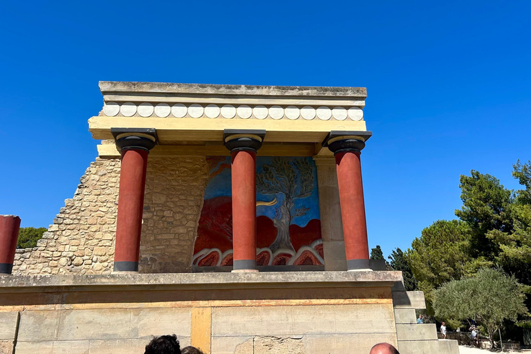 Knossos: Private Skip-the-Line Tour with Licensed Guide