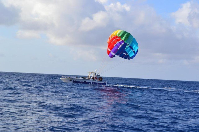 Honolulu: Parasailing Adventure Over Waikiki Waters Parasailing since 1977 - 1000' Line