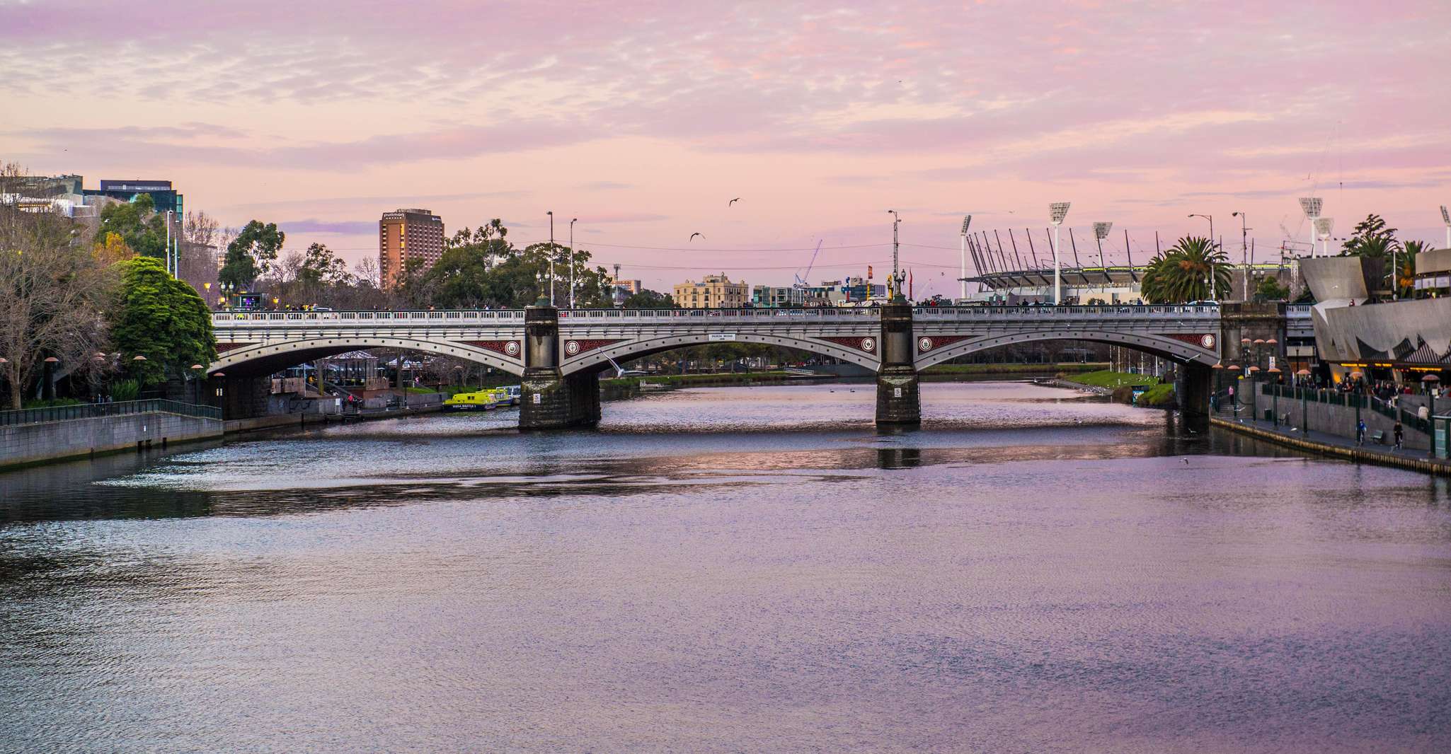 Melbourne: Spirit Of Melbourne Yarra River Lunch Cruise photo 6