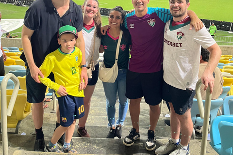 Mecz piłki nożnej Fluminense na Maracanã z lokalnymi gospodarzami