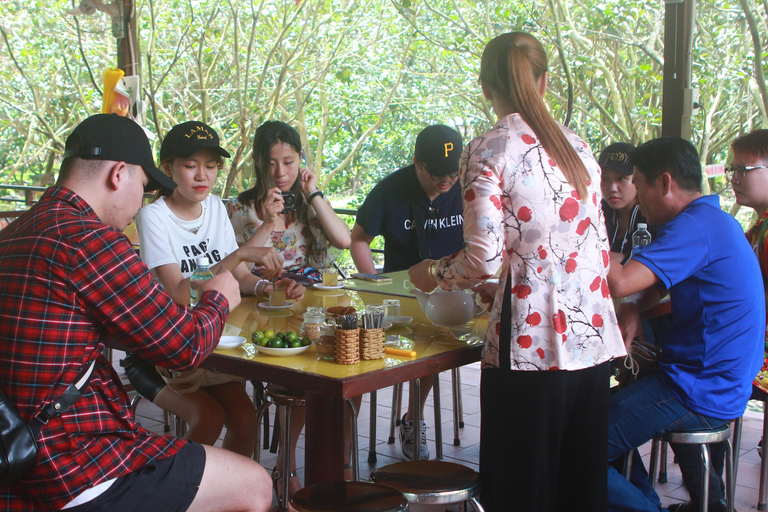 Small Group or Private Tour| Cu Chi Tunnels & Mekong Delta From Ho Chi Minh: Private Cu Chi Tunnels & Mekong Delta Tour