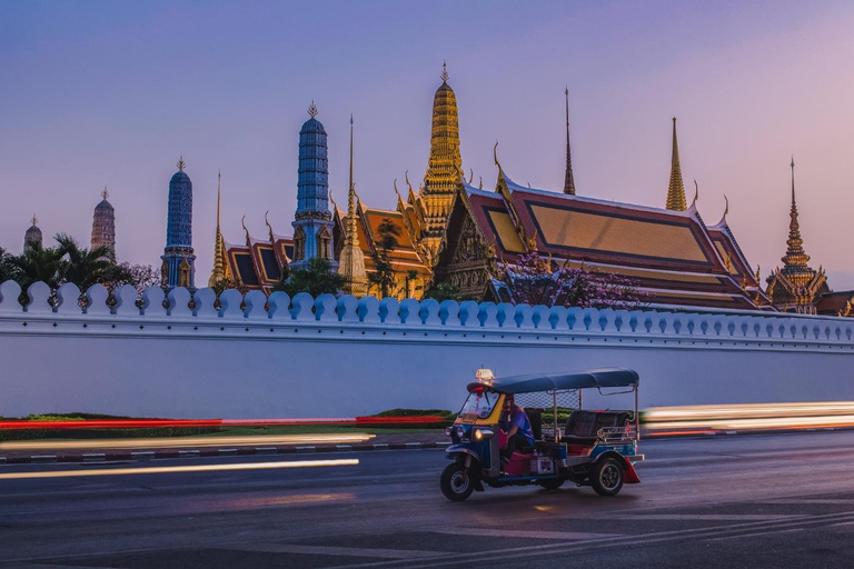 Bangkok: Tour guidato in un tipico Tuk-Tuk tailandese